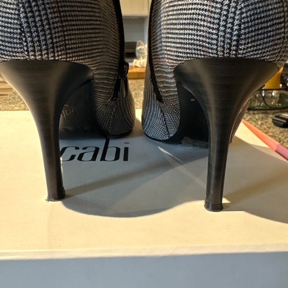 Cabi Dandy Bootie Glen Plaid Style #6014 - Picture 4 of 4